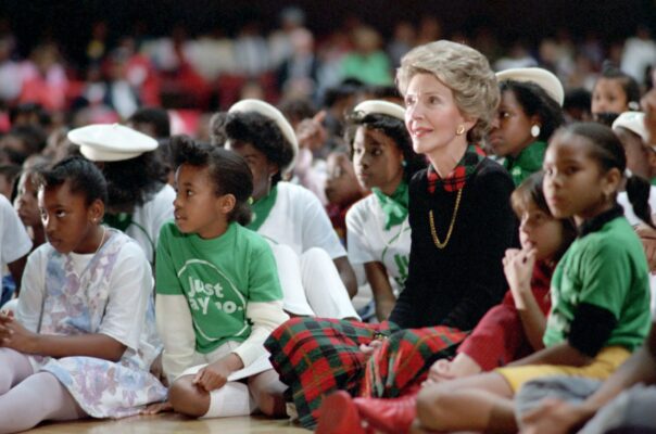 Nancy Reagan Attending A "Just Say No" Rally With Children At Kaiser Arena In Oakland California - DPLA - 73C900F521F6C996D453D6C1C409908E